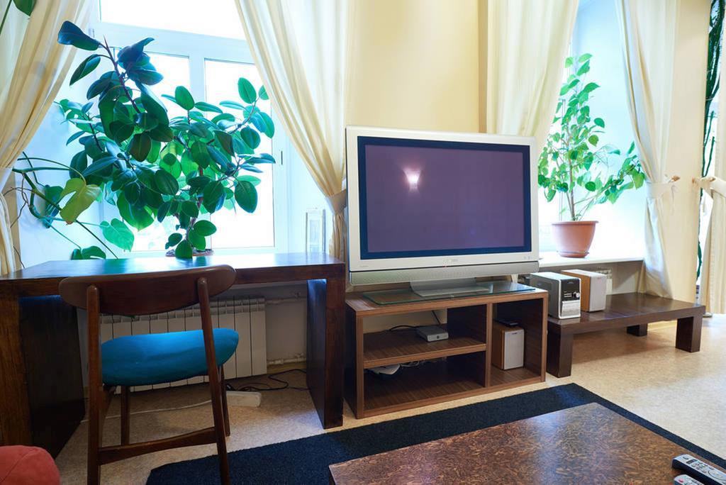 شقة هوم-هوتل أبارتمنتس أون ميدان نيزاليزنوستي سكوير كييف المظهر الخارجي الصورة